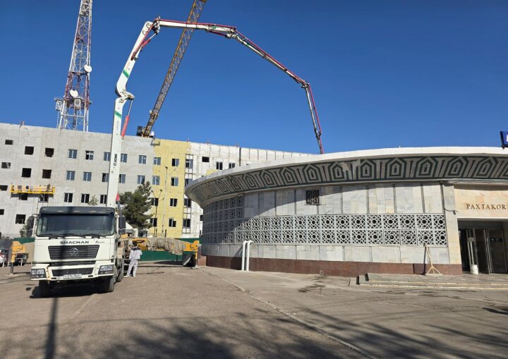 Ташкентский метрополитен обновил купол станции Пахтакор перед зимой