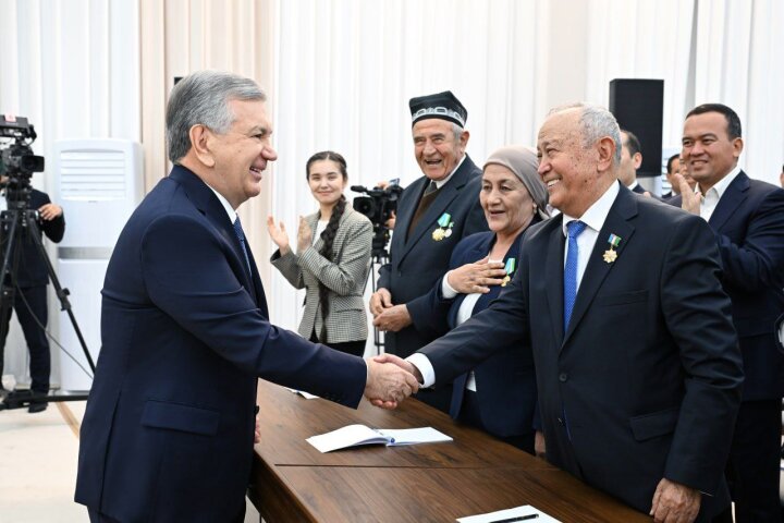 Шавкат Мирзиёев провёл совещание в Сурхандарье и поставил конкретные цели по развитию региона